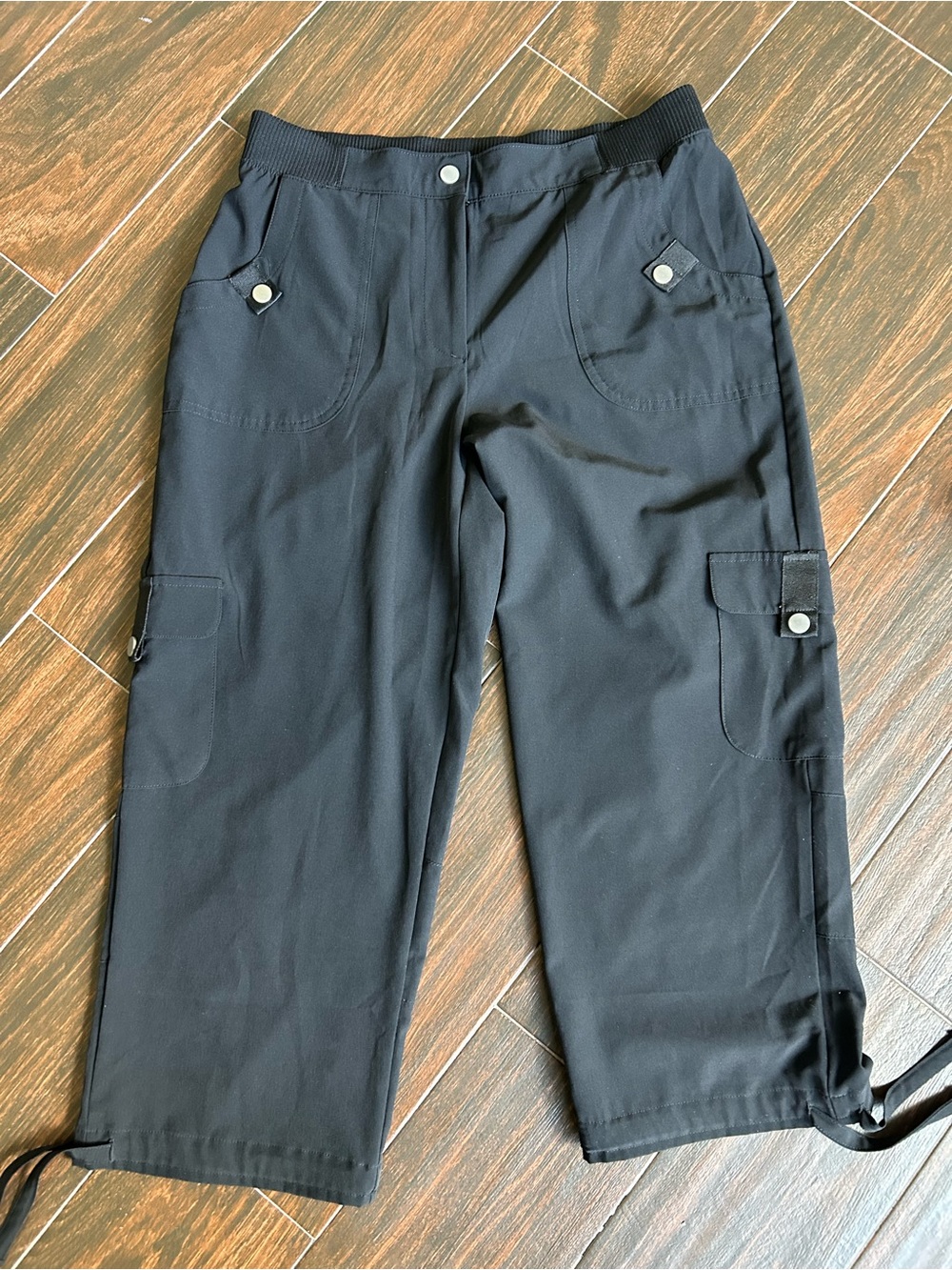 Zenergy By Chicos Elastic Waist Moisture Wicking Capri Pants Size 0 = US Size 4